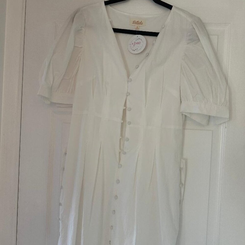 White summer dress by Listicle